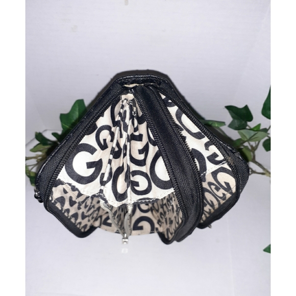 G By Guess Zip-Around Multi-Purpose Wallet - Picture 15 of 16